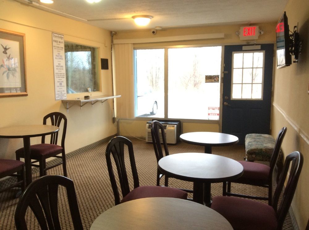 Hotel Econo Brice Road 2*